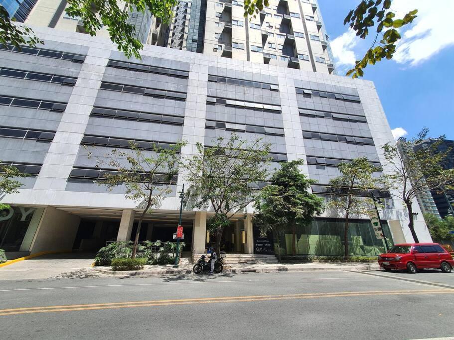Bgc Taguig Cozy 2 Bedroom Loft, With Stunning Bgc Skyline View! Манила Экстерьер фото