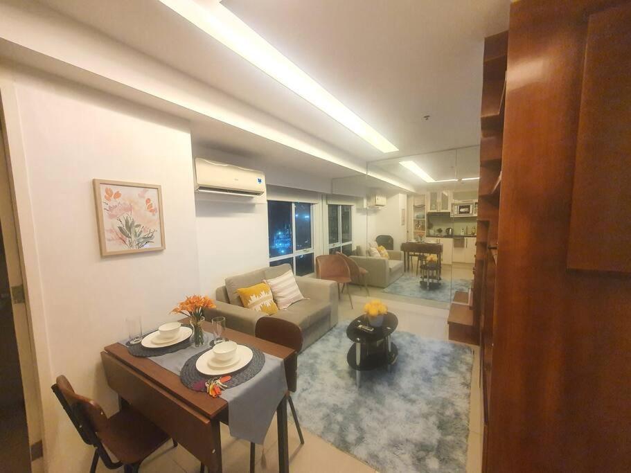 Bgc Taguig Cozy 2 Bedroom Loft, With Stunning Bgc Skyline View! Манила Экстерьер фото